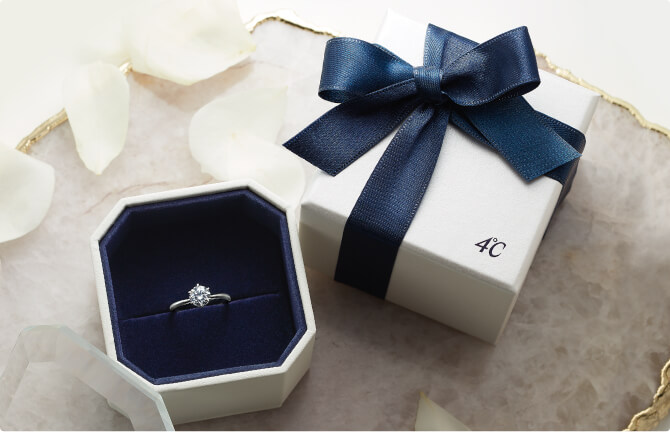4℃ 婚約指輪　結婚指輪　ダイヤ　0.166ct 美品　クリスマスプレゼントダイヤリング