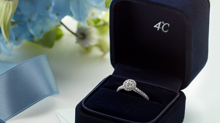 4℃ 婚約指輪　結婚指輪　ダイヤ　0.166ct 美品　クリスマスプレゼントダイヤリング