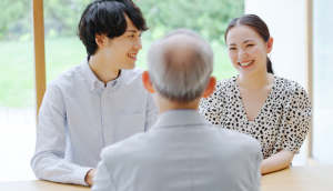 相手のご実家への結婚挨拶、マナーで迷ったときに立ち返るポイント