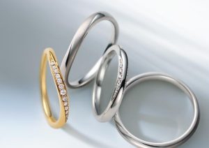結婚指輪をオンラインで購入するには？メリット・注意点と選び方を解説